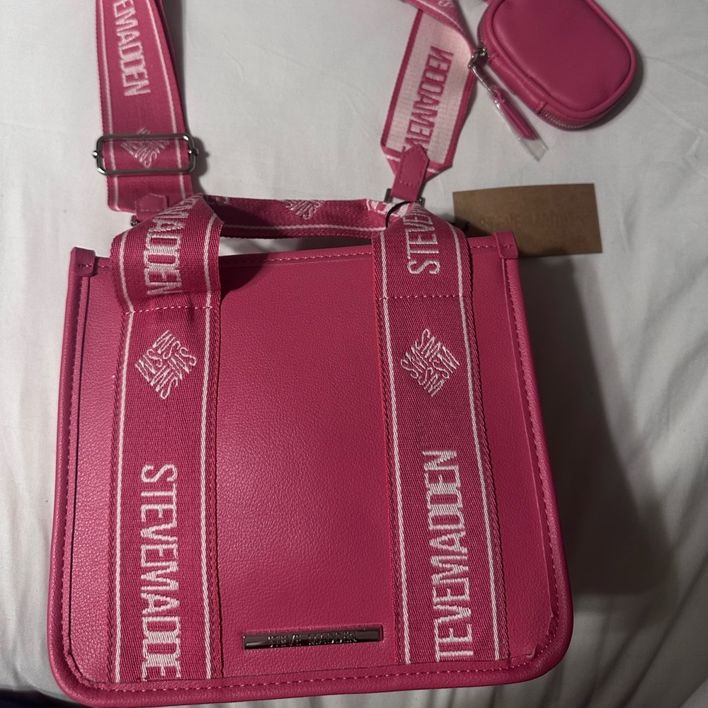 BRAND NEW Steve Madden pink purse